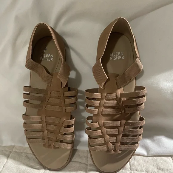 New Eileen Fisher sandals in light brown size 7 - Picture 5 of 5